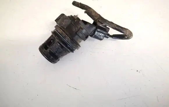 Mazda 3 I Windscreen/windshield washer pump 8603102451 860310-2451