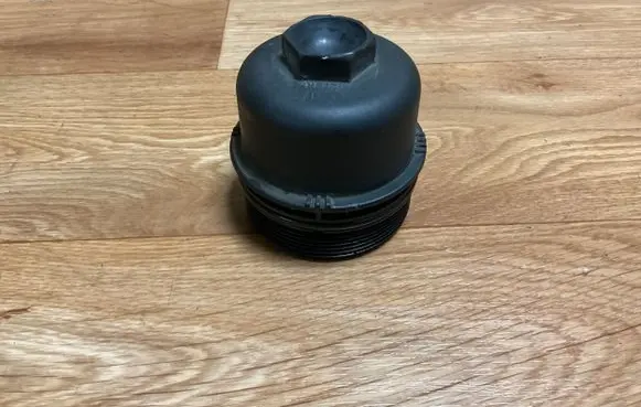 Opel Insignia A Oil filter cover PA66GF35