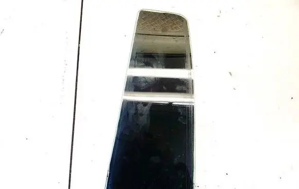 Opel Zafira A Rear vent window glass DOT36AS2M129