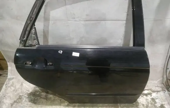 KIA Cerato Rear door JUODOS