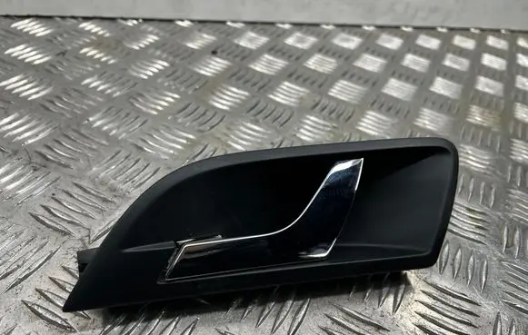 Skoda Superb B6 (3T) Rear door interior handle trim 3T0839247 13196830