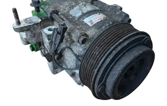 KIA Sorento Air conditioning (A/C) compressor (pump) 977013E350