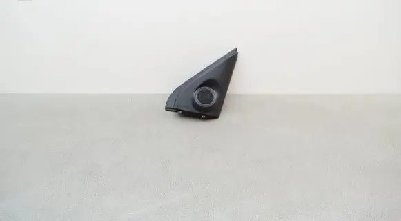 Mitsubishi Outlander Front door speaker 7221B588