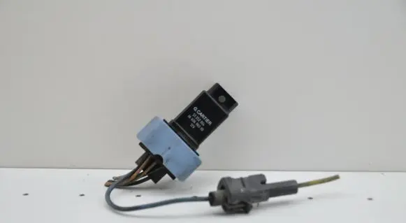Citroen C4 I Picasso Glow plug pre-heat relay 9663696380
