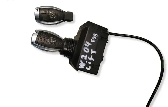 Mercedes-Benz C W204 Ignition lock A2079052600