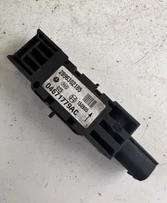 Jeep Grand Cherokee (WK) Airbag deployment crash/impact sensor 04671779AC 2924302185