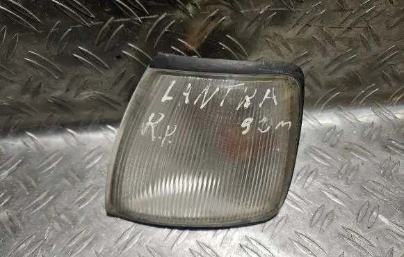 Hyundai Lantra I Front indicator light 6R01901 01901