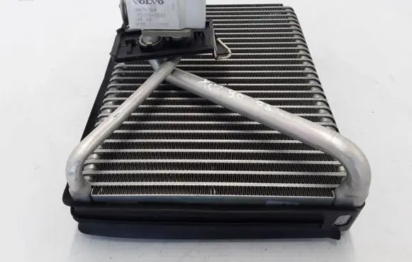 Air conditioning (A/C) radiator (interior)