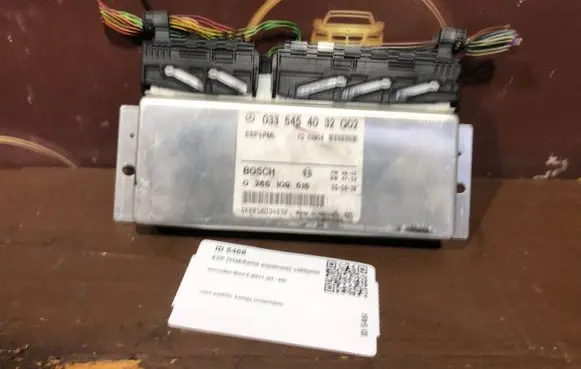Mercedes-Benz E W211 ESP (stability system) control unit 0335454032