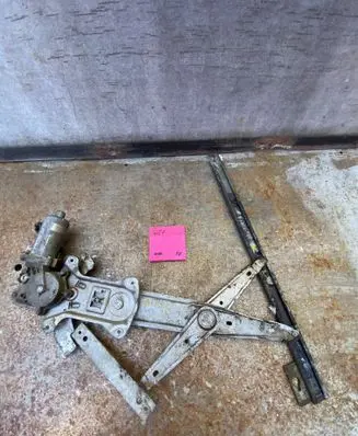 Honda Accord Front door window regulator with motor 