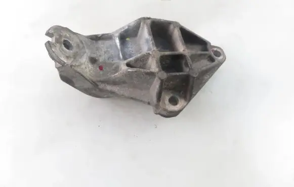 Saab 900 Gearbox mounting bracket 4395281