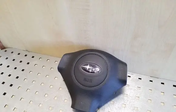 Subaru Outback Steering wheel airbag