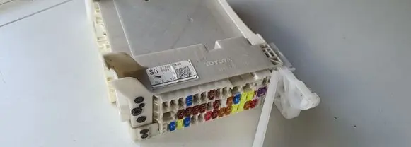Toyota Yaris Fuse box set