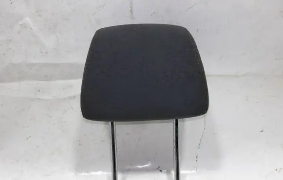 BMW 1 E81 E87 Front seat headrest 