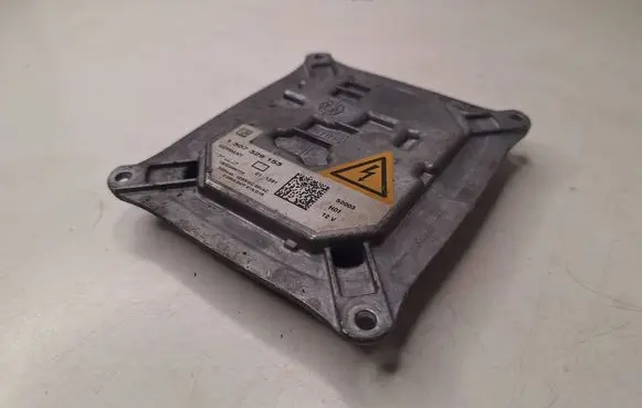 BMW X3 E83 Xenon control unit/module 1307329153 10EEG060110