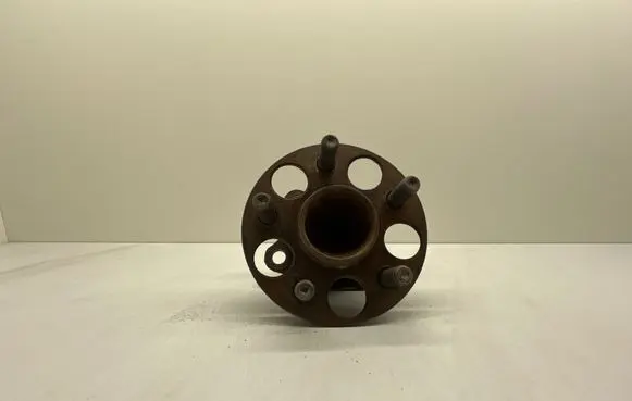 Toyota Prius (XW30) Rear wheel hub