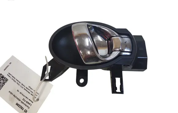 Nissan Juke I F15 Front door interior handle