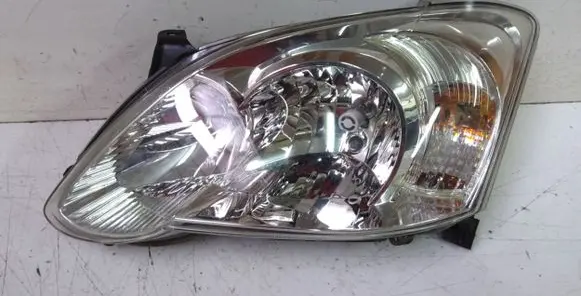 Toyota Corolla E120 E130 Headlight/headlamp 8115002381
