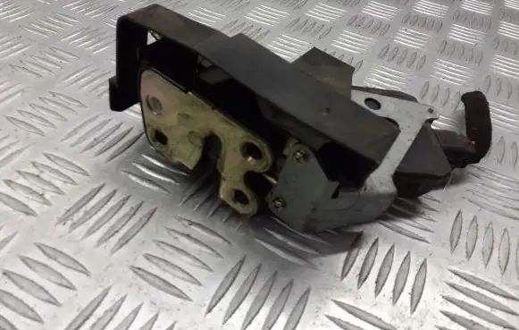 KIA Rio Rear door lock