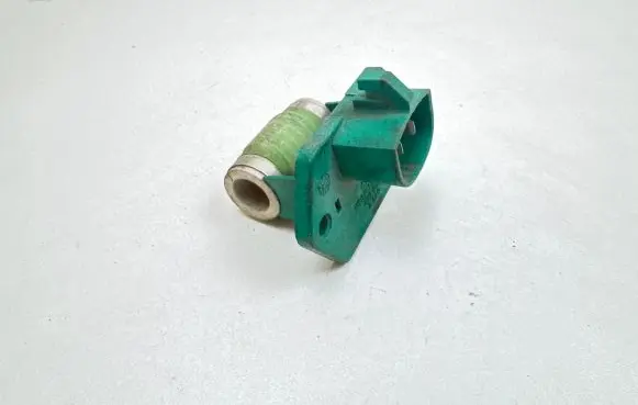 Ford Fiesta Coolant fan relay 8390134 C9G4A XS6SH9A819CA