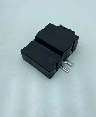 BMW 1 F20 F21 Fuel injection pump control unit/module 7476687 03082018 26043152A
