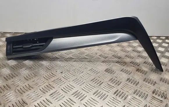 Toyota Avensis T270 Dashboard side air vent grill/cover trim GE0035149 F00021669
