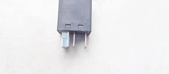 Ford Mondeo Mk III Other relay 5m5t14b192aa 5m5t-14b192-aa