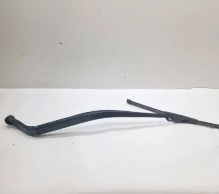 Chrysler Pacifica Windshield/front glass wiper blade 2586T4