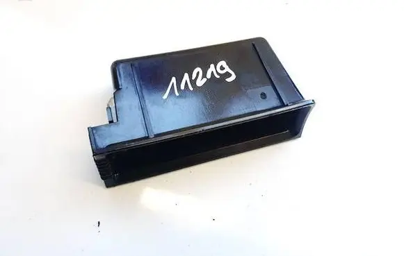 Volkswagen PASSAT B6 Car ashtray 3C0863077