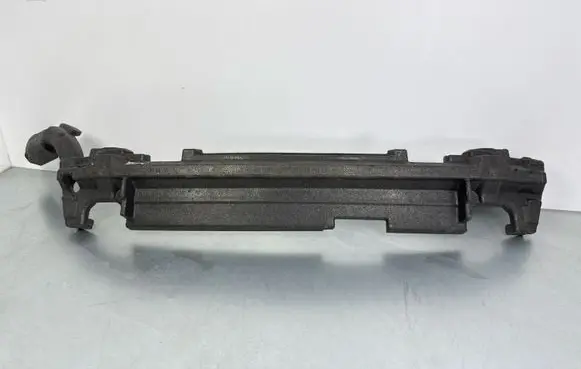 Audi Q7 4M Front bumper foam support bar 4M0807550E