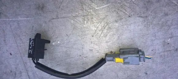 Clutch pedal sensor