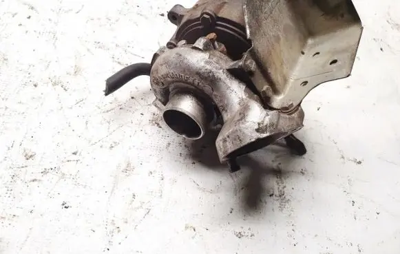 BMW 3 E46 Turbo 7790992D 7318771