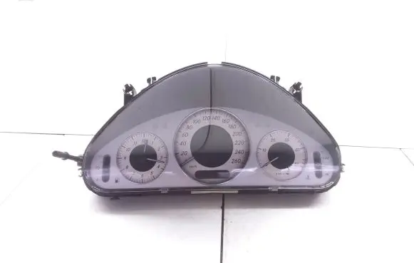 Mercedes-Benz E W211 Speedometer (instrument cluster) A2115400547 88311391