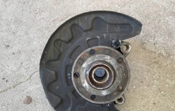 Volkswagen Golf VII Front wheel hub 5Q0401258A