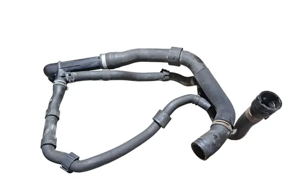 Engine coolant pipe/hose