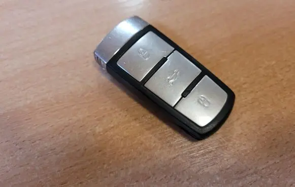 Volkswagen PASSAT B6 Ignition key/card 