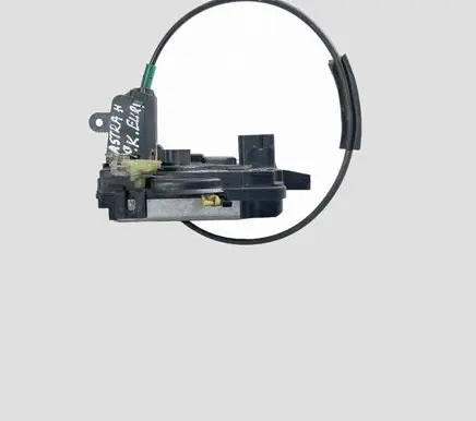 Opel Astra H Front door lock 13210748
