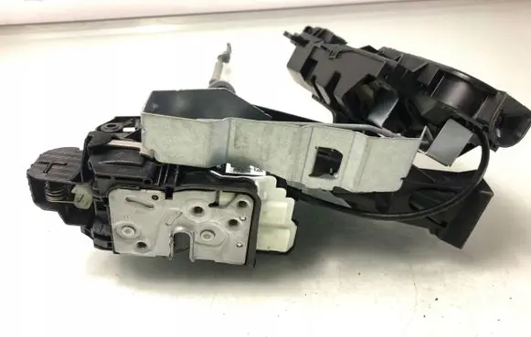 Volvo S90, V90 Front door lock 31349894