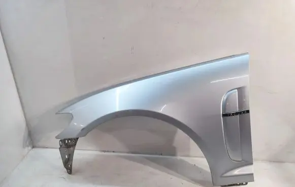 Jaguar XF X250 Fender