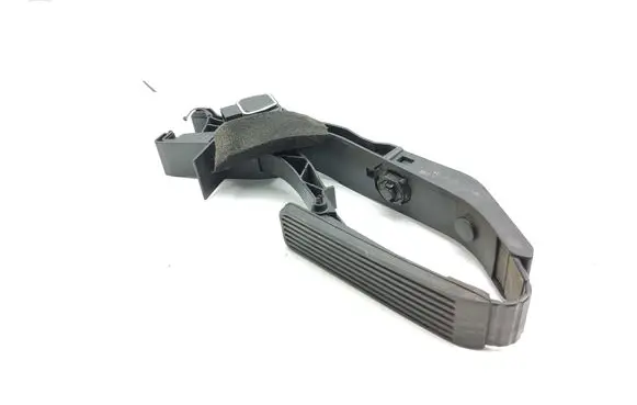 Mercedes-Benz CLK A209 C209 Accelerator throttle pedal A2113000404