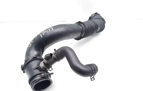 Air intake hose/pipe