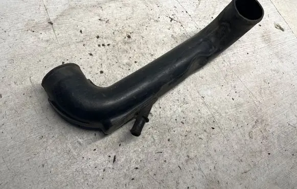 Alfa Romeo 166 Air intake hose/pipe A947