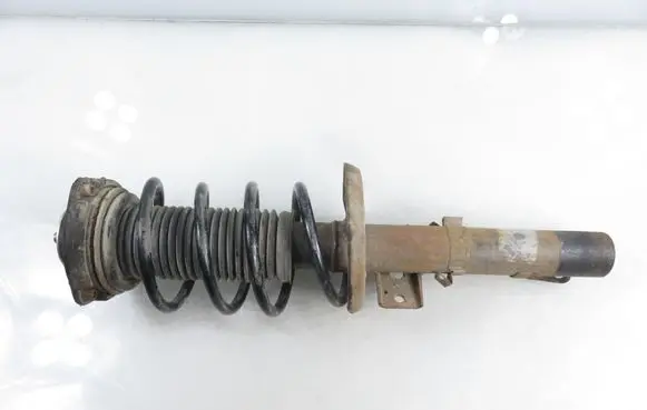 Volkswagen Polo IV 9N3 Front shock absorber with coil spring 