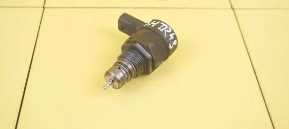 Mitsubishi Canter Fuel pressure sensor 0281006198 4P10