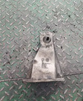 BMW 5 E60 E61 Engine mounting bracket 6761150 73681310 AC46000DF