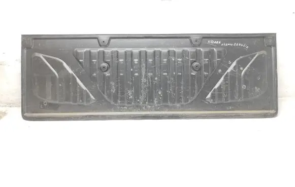 Nissan Navara D23 Tailgate/boot cover trim set 