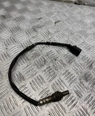 Volkswagen PASSAT B7 Lambda probe sensor 06A906262