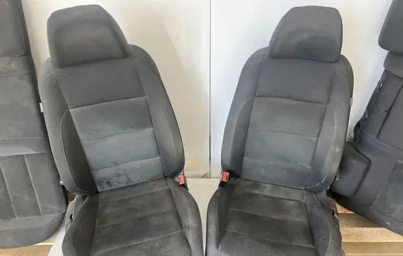 Seat set