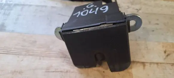 Volkswagen Touran I Tailgate/trunk/boot lock/catch/latch 1T0827505F 3C9827645A