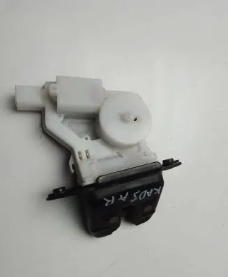 Loading door lock